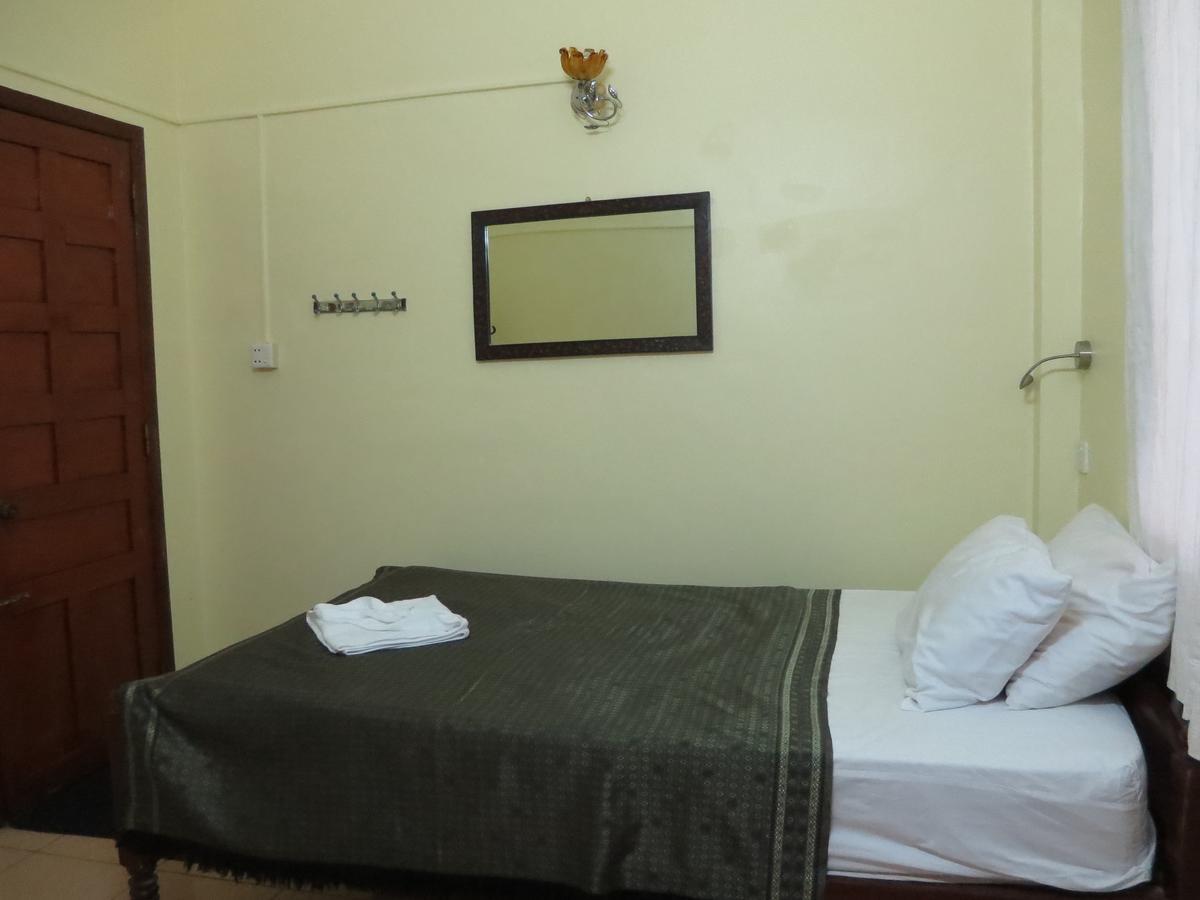 Goldie Guesthouse Phnompen Kültér fotó