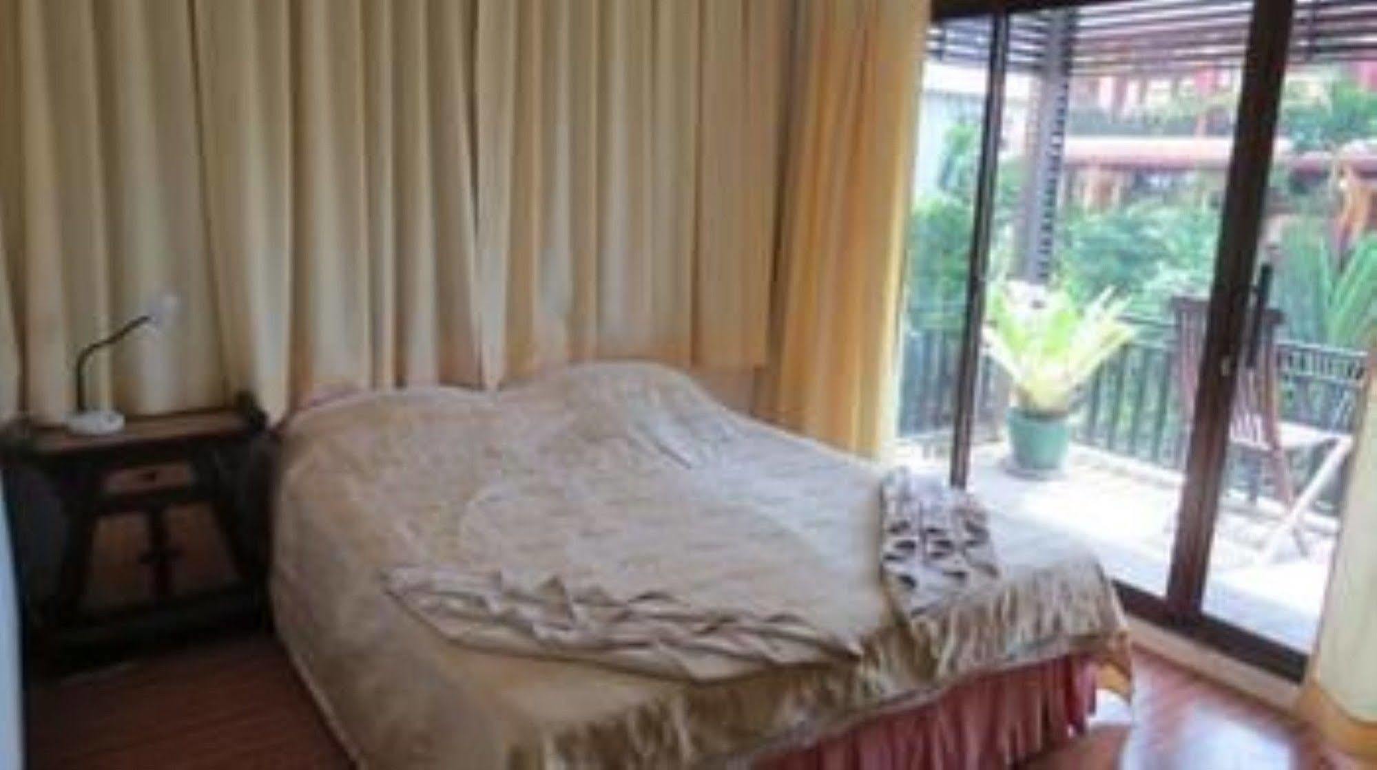 Goldie Guesthouse Phnompen Kültér fotó