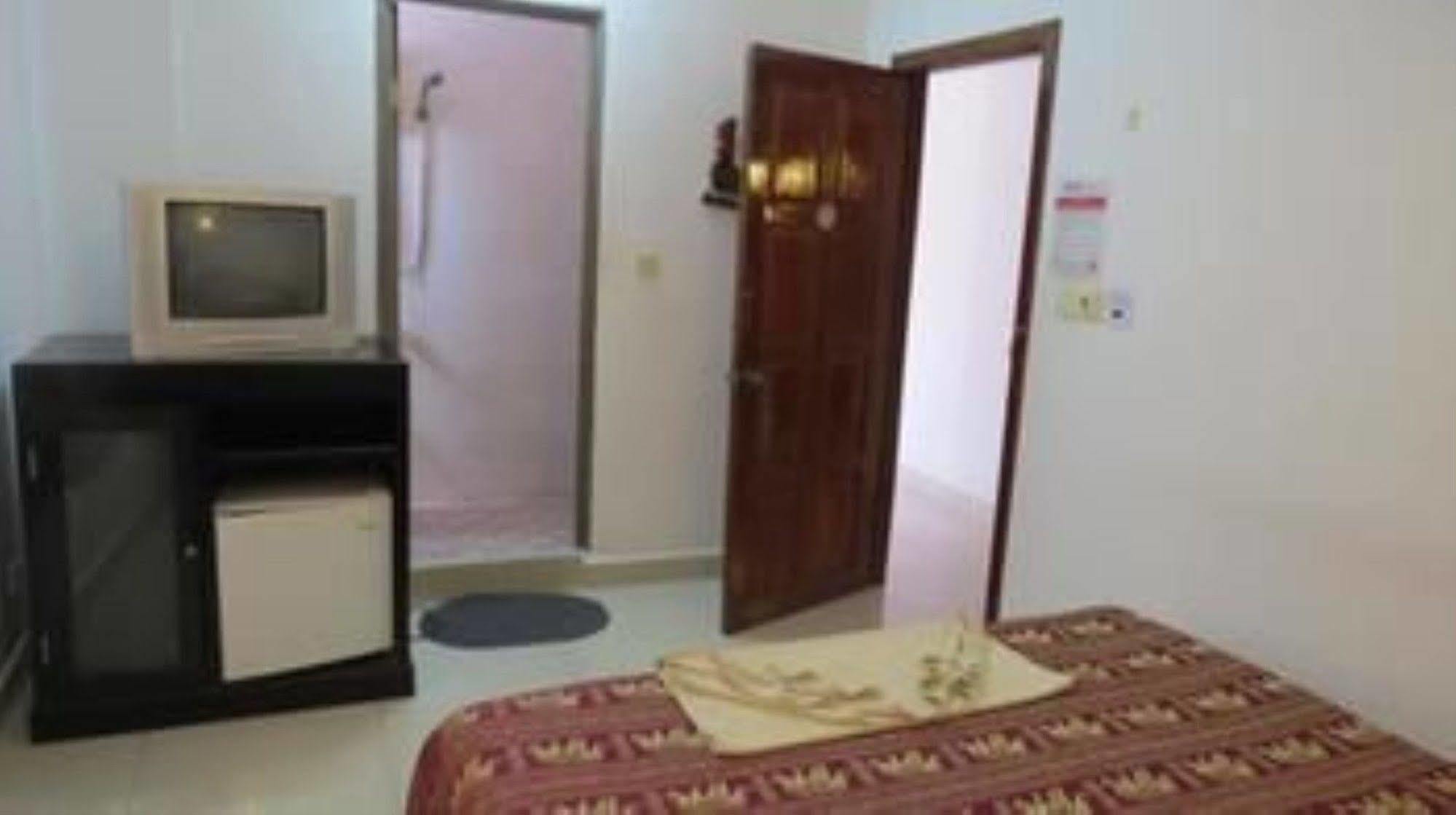 Goldie Guesthouse Phnompen Kültér fotó